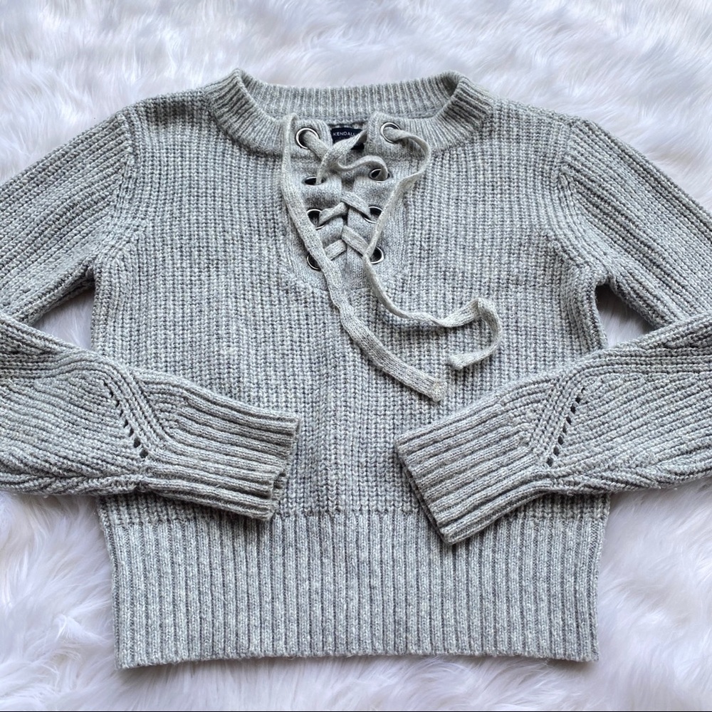 Kendall & Kylie knitted sweater size small